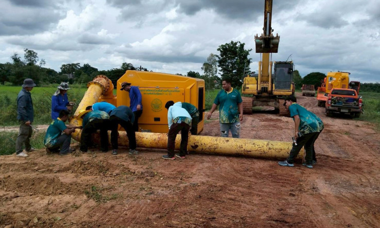 เปิดทางน้ำทั่วไทย! กรมชลประทาน ลุยกำจัดผักตบ-ติดตั้งเครื่องสูบน้ำ เร่งระบายน้ำฝ่าวิกฤตฤดูฝน - fahbvip