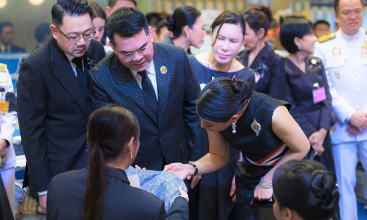 พิพิธ แบรนด์ผ้าไทยสุดปัง! ปลดล็อกศักยภาพสุโขทัย สู่แฟชั่นฮิต คว้ารางวัล Soft Power ไทยแบบไม่ต้องง้อ! - fahbvip