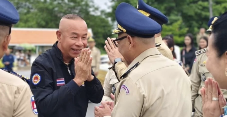นายกสมาคมการค้าฯชายแดนไทย-กัมพูชา จันทบุรี ซัดสื่อเสนอข่าวเตรียมปิดด่านชายแดนทำปั่นป่วน - fahbvip